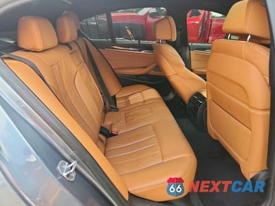 Zdjęcie 10 z 13 samochodu: 2019 BMW 540 XI VIN:WBAJE7C50KWW25971 - miniatura