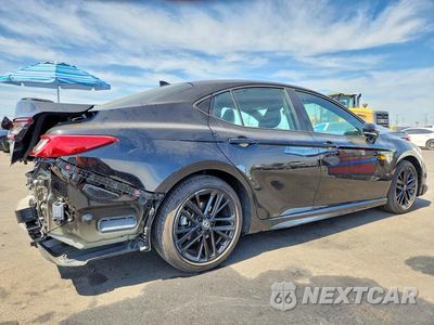 Trzecie zdjęcie samochodu z tyłu: 2025 TOYOTA CAMRY SE VIN:4T1DAACKXSU167295 - miniatura