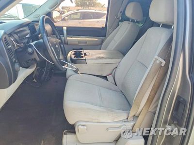 Zdjęcie 7 z 12 samochodu: 2007 CHEVROLET SILVERADO C1500 VIN:2GCEC19C471655390 - miniatura