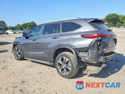 Drugie zdjęcie samochodu z przodu: 2023 TOYOTA HIGHLANDER XLE VIN:5TDKDRAH5PS039146 - miniatura
