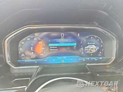 Zdjęcie 9 z 12 samochodu: 2026 CHEVROLET SILVERADO K1500 RST VIN:1GCUKEELXTZ343300 - miniatura