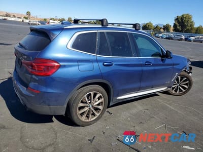 Trzecie zdjęcie samochodu z tyłu: 2018 BMW X3 XDRIVE30I VIN:5UXTR9C53JLD64767 - miniatura
