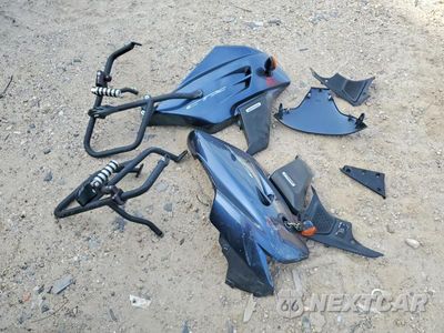 Zdjęcie 9 z 10 samochodu: 2016 HONDA CTX700 D VIN:JH2RC6949GK200386 - miniatura