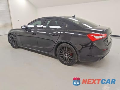 Drugie zdjęcie samochodu z przodu: 2018 MASERATI GHIBLI S VIN:ZAM57YSA1J1300420 - miniatura