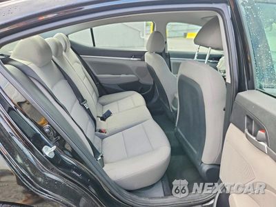 Zdjęcie 10 z 12 samochodu: 2020 HYUNDAI ELANTRA SEL VIN:5NPD84LF0LH633249 - miniatura
