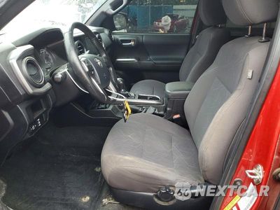 Zdjęcie 7 z 12 samochodu: 2016 TOYOTA TACOMA TRD OFF-ROAD VIN:5TFCZ5AN3GX018665 - miniatura