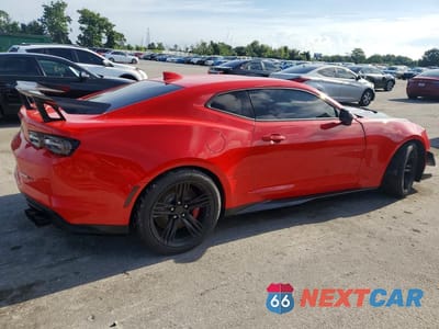 Trzecie zdjęcie samochodu z tyłu: 2019 CHEVROLET CAMARO ZL1 VIN:1G1FJ1R69K0144971 - miniatura