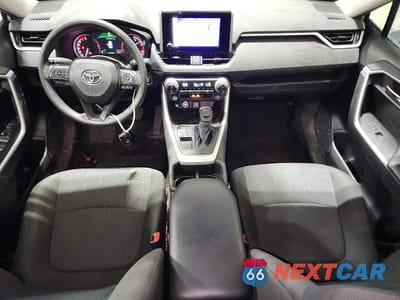 Zdjęcie 8 z 13 samochodu: 2023 TOYOTA RAV4 XLE VIN:2T3W1RFV0PW264856 - miniatura