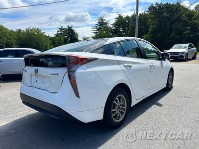 Trzecie zdjęcie samochodu z tyłu: 2018 TOYOTA PRIUS ONE VIN:JTDKBRFU9J3060117 - miniatura