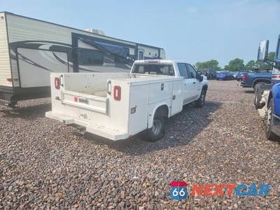 Trzecie zdjęcie samochodu z tyłu: 2024 CHEVROLET SILVERADO K3500 VIN:1GB4YSE74RF336762 - miniatura