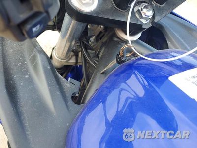Zdjęcie 8 z 9 samochodu: 2005 YAMAHA FZS10 VIN:JYARN07E35A010688 - miniatura