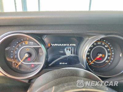 Zdjęcie 9 z 14 samochodu: 2022 JEEP WRANGLER UNLIMITED SAHARA VIN:1C4HJXEG3NW105943 - miniatura