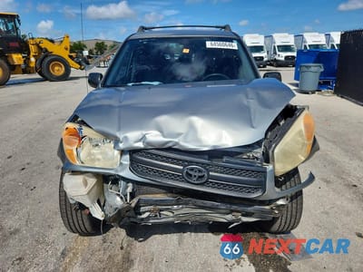 Piąte zdjęcie samochodu w środku: 2004 TOYOTA RAV4 BASE VIN:JTEGD20V240040916 - miniatura