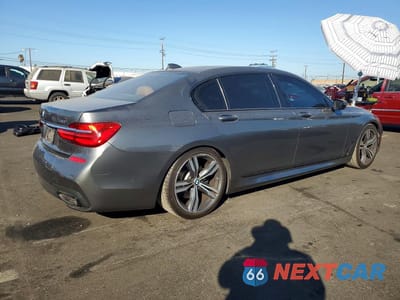 Trzecie zdjęcie samochodu z tyłu: 2016 BMW 750 XI VIN:WBA7F2C56GG419212 - miniatura