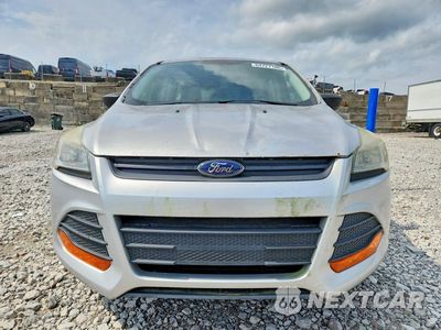 Piąte zdjęcie samochodu w środku: 2014 FORD ESCAPE S VIN:1FMCU0F78EUD79363 - miniatura