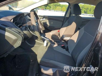 Zdjęcie 7 z 12 samochodu: 2013 FORD FOCUS SE VIN:1FADP3F28DL248045 - miniatura