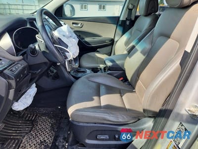 Zdjęcie 7 z 13 samochodu: 2016 HYUNDAI SANTA FE SE VIN:KM8SNDHF1GU131897 - miniatura