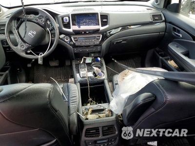 Zdjęcie 8 z 14 samochodu: 2017 HONDA PILOT ELITE VIN:5FNYF6H01HB010915 - miniatura