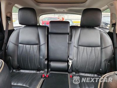 Zdjęcie 10 z 13 samochodu: 2019 INFINITI QX60 LUXE VIN:5N1DL0MN4KC551690 - miniatura