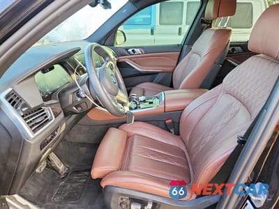 Zdjęcie 7 z 14 samochodu: 2023 BMW X5 XDRIVE45E VIN:5UXTA6C06P9R03038 - miniatura