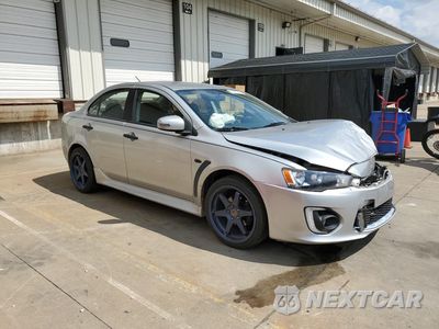 Czwarte zdjęcie samochodu z boku: 2017 MITSUBISHI LANCER ES VIN:JA32U2FU1HU002068 - miniatura