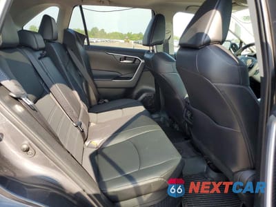 Zdjęcie 11 z 13 samochodu: 2024 TOYOTA RAV4 XLE PREMIUM VIN:2T3B6RFV0RW051277 - miniatura