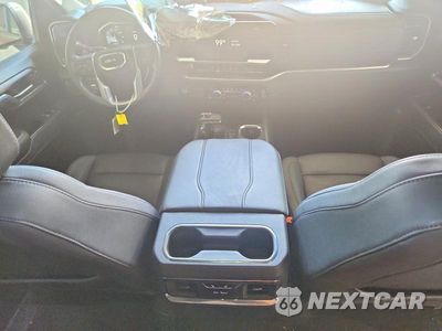 Zdjęcie 8 z 12 samochodu: 2025 GMC SIERRA K1500 SLT VIN:3GTUUDED6SG127231 - miniatura