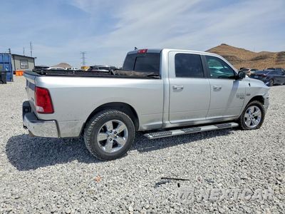Trzecie zdjęcie samochodu z tyłu: 2019 RAM 1500 CLASSIC SLT VIN:1C6RR7TT3KS530845 - miniatura