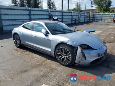 Czwarte zdjęcie samochodu z boku: 2021 PORSCHE TAYCAN VIN:WP0AA2Y15MSA16721 - miniatura