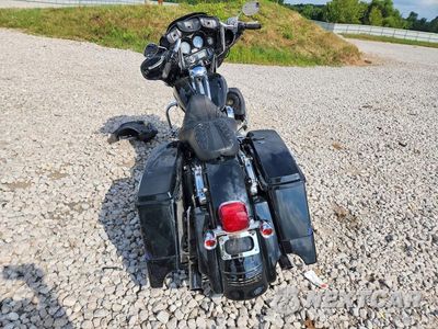 Czwarte zdjęcie samochodu z boku: 2010 HARLEY-DAVIDSON FLHTK VIN:1HD1KEM14AB626153 - miniatura