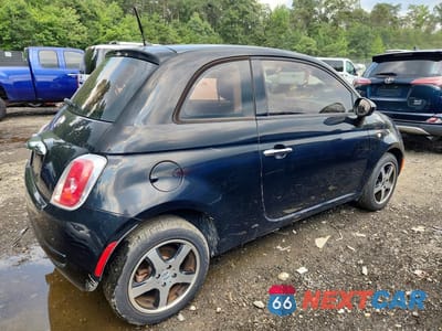 Trzecie zdjęcie samochodu z tyłu: 2014 FIAT 500 POP VIN:3C3CFFAR6ET200343 - miniatura