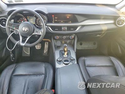 Zdjęcie 8 z 13 samochodu: 2018 ALFA ROMEO STELVIO SPORT VIN:ZASFAKPN0J7B69357 - miniatura