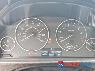 Zdjęcie 9 z 12 samochodu: 2018 BMW 320 I VIN:WBA8A9C54JK622888 - miniatura