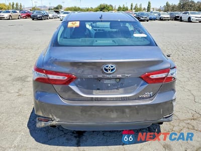 Zdjęcie 6 z 12 samochodu: 2018 TOYOTA CAMRY HYBRID XLE VIN:4T1B21HK1JU005888 - miniatura