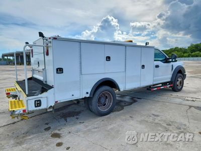 Trzecie zdjęcie samochodu z tyłu: 2018 FORD F550 SUPER DUTY VIN:1FDUF5HY6JDA01067 - miniatura