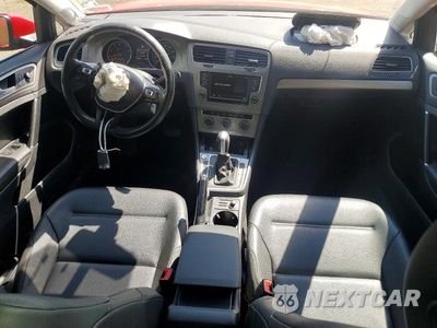 Zdjęcie 8 z 13 samochodu: 2016 VOLKSWAGEN GOLF SPORTWAGEN S VIN:3VWC17AU4GM523109 - miniatura