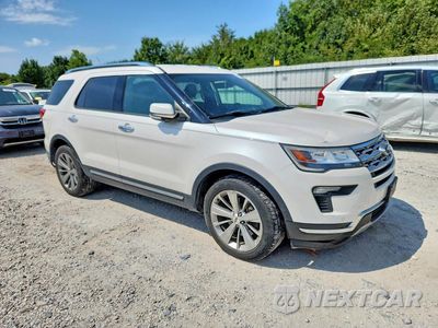 Czwarte zdjęcie samochodu z boku: 2018 FORD EXPLORER LIMITED VIN:1FM5K7FH0JGA42226 - miniatura