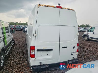 Zdjęcie 6 z 12 samochodu: 2014 NISSAN NV 2500 VIN:1N6BF0LX1EN103029 - miniatura