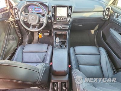 Zdjęcie 8 z 13 samochodu: 2024 VOLVO XC40 PLUS VIN:YV4L12UL8R2217028 - miniatura
