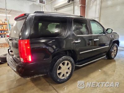 Trzecie zdjęcie samochodu z tyłu: 2010 CADILLAC ESCALADE VIN:1GYUCAEF6AR221556 - miniatura