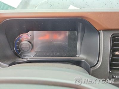 Zdjęcie 9 z 12 samochodu: 2024 FORD BRONCO OUTER BANKS VIN:1FMDE8BH9RLB53293 - miniatura