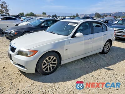 2007 BMW 328 I WBAVA37547NL11365 - główne zdjęcie licytacji z USA - miniatura