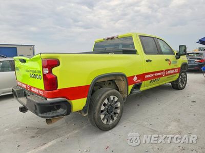 Trzecie zdjęcie samochodu z tyłu: 2022 CHEVROLET SILVERADO K2500 CUSTOM VIN:1GC4YMEYXNF334153 - miniatura