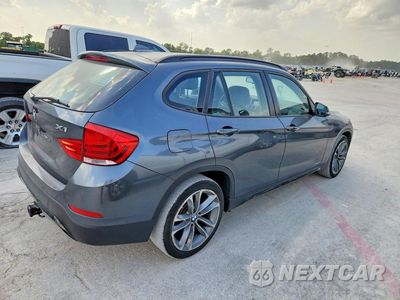 Trzecie zdjęcie samochodu z tyłu: 2014 BMW X1 XDRIVE28I VIN:WBAVL1C55EVY19023 - miniatura