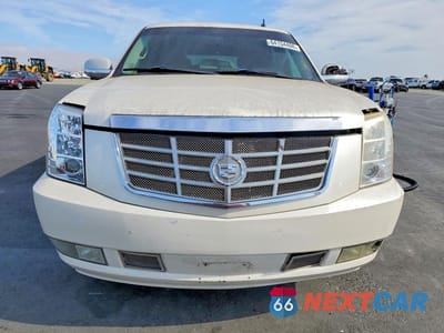 Piąte zdjęcie samochodu w środku: 2008 CADILLAC ESCALADE LUXURY VIN:1GYFK63818R197027 - miniatura