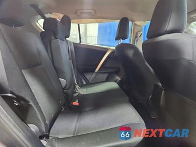 Zdjęcie 10 z 13 samochodu: 2015 TOYOTA RAV4 LE VIN:JTMZFREV2FD071409 - miniatura