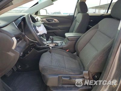 Zdjęcie 7 z 13 samochodu: 2019 CHEVROLET TRAVERSE LS VIN:1GNERFKW0KJ315269 - miniatura