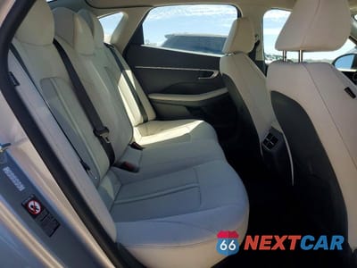 Zdjęcie 10 z 12 samochodu: 2021 HYUNDAI SONATA HYBRID SEL VIN:KMHL34JJ8MA027154 - miniatura