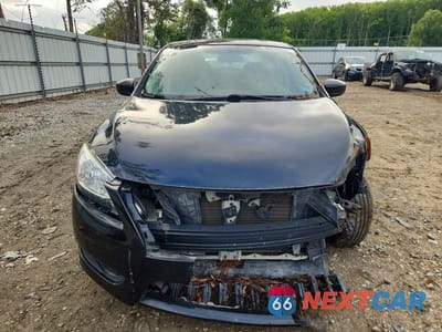 Piąte zdjęcie samochodu w środku: 2014 NISSAN SENTRA S VIN:3N1AB7AP3EL681626 - miniatura