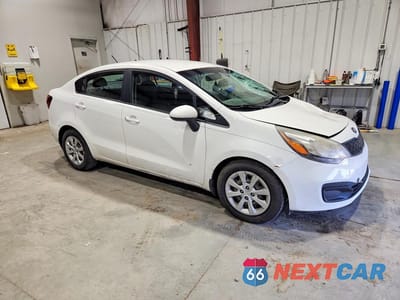 Czwarte zdjęcie samochodu z boku: 2015 KIA RIO LX VIN:KNADM4A33F6437094 - miniatura